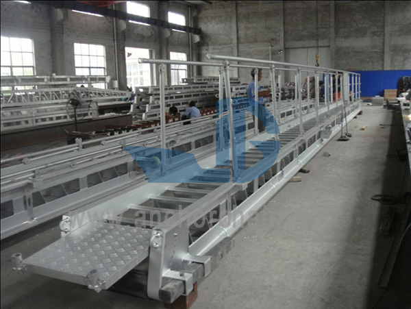 Aluminium accommodatieladder