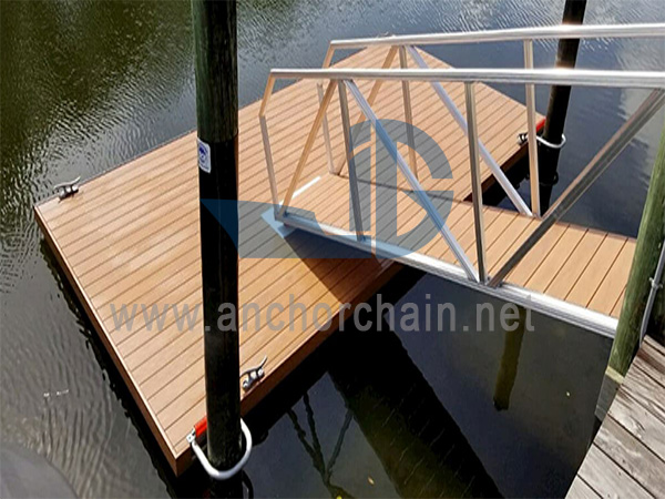 Aluminium loopplank met hardhouten opstap