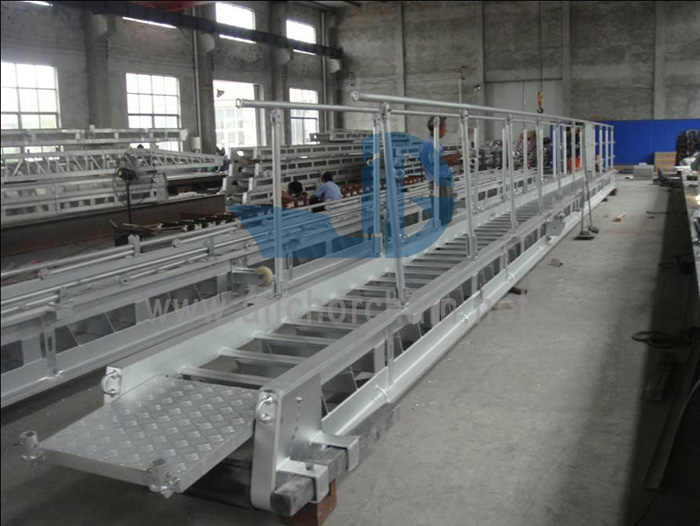 Marine aluminium accommodatieladder